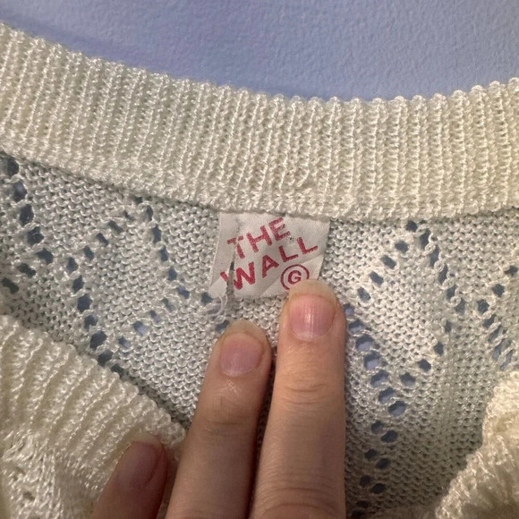 Ladies size s/m cream coloured knit tank - Picture 2 of 2